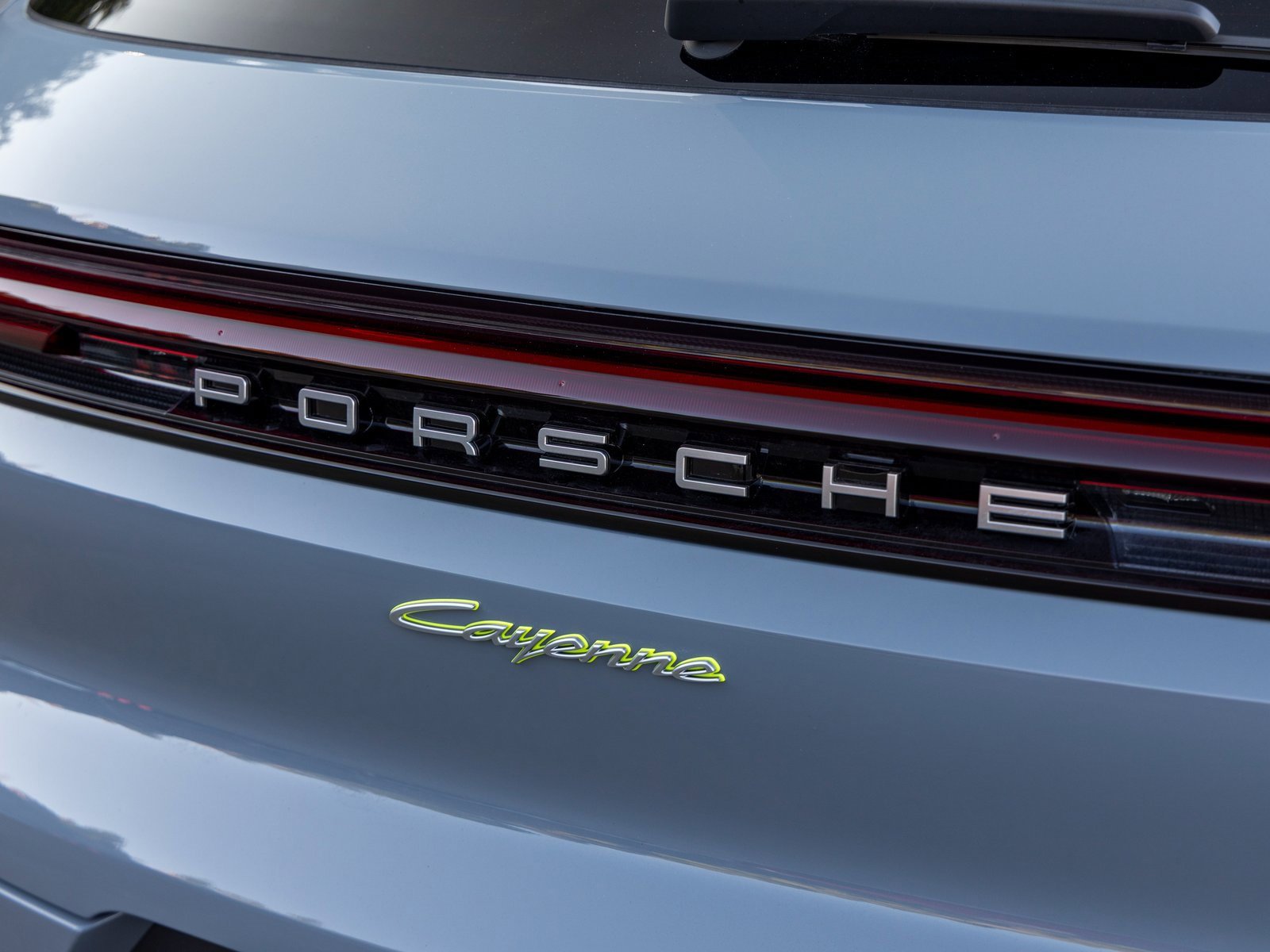 New 2025 Porsche Cayenne E-Hybrid image 20