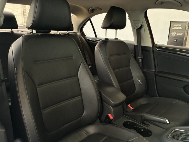 Used 2017 Volkswagen Jetta SEL FWD image 21