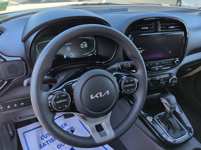 Used 2024 Kia Soul S FWD image 12