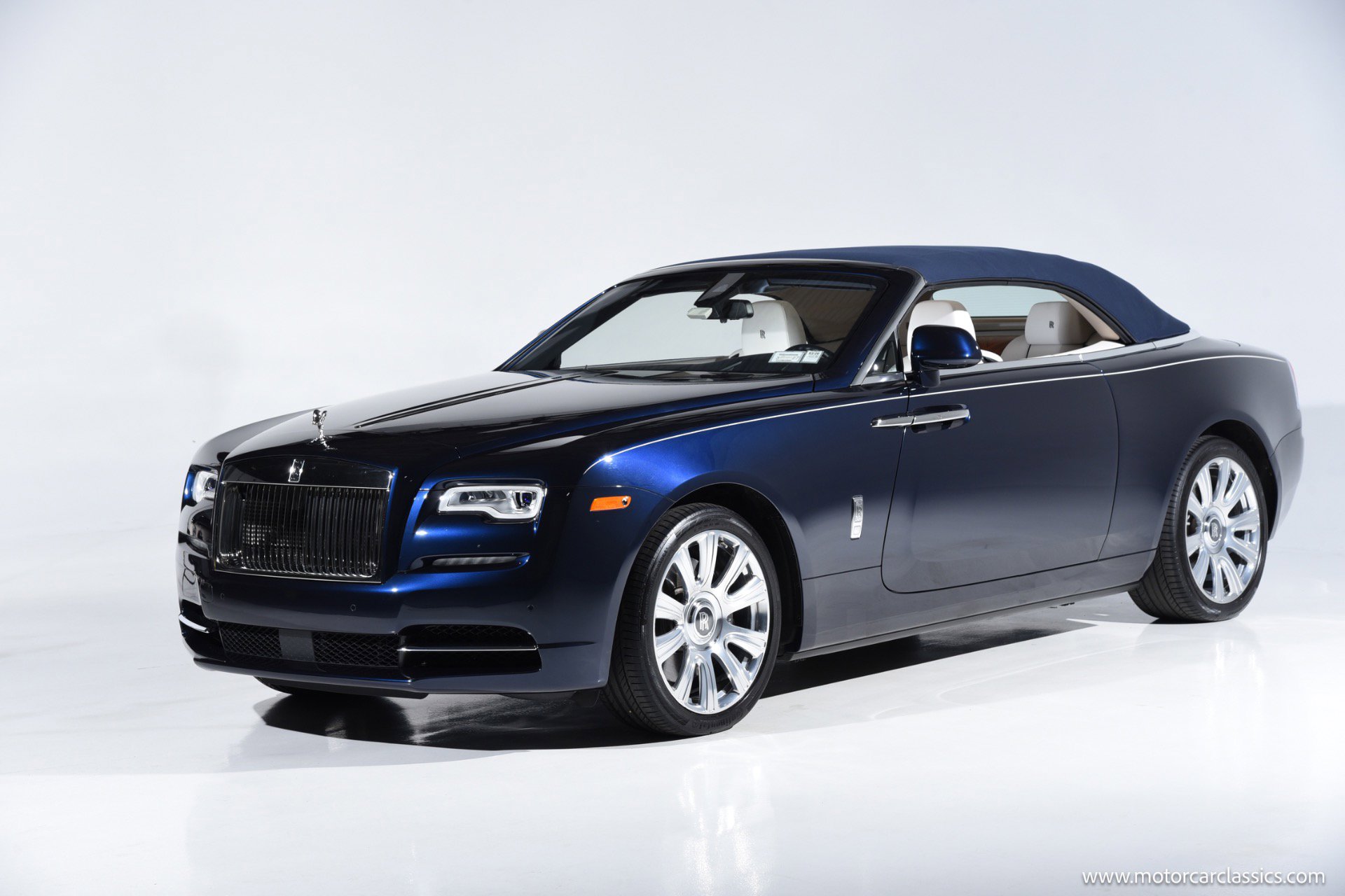 Used 2016 Rolls-Royce Dawn image 5