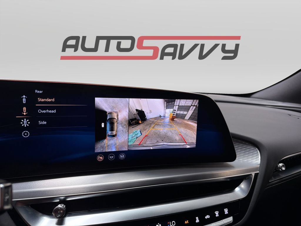 Used 2025 Cadillac Lyriq Luxury RWD image 14