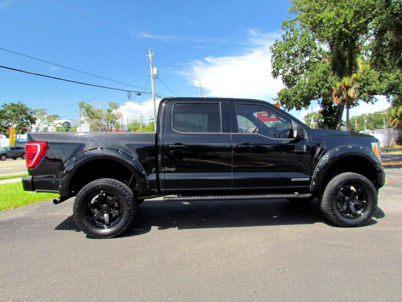 Used 2021 Ford F150 XLT w/ Equipment Group 302A High image 8