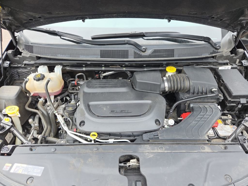 Used 2023 Chrysler Pacifica Touring-L FWD image 45