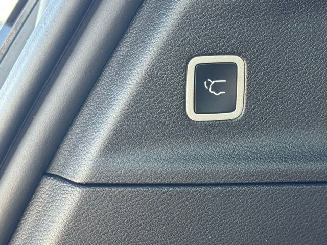 New 2026 Chrysler Pacifica Select image 37