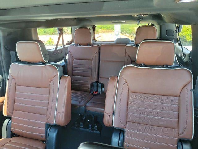 Used 2024 GMC Yukon XL Denali Ultimate AWD/4WD image 12