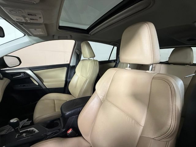 Used 2015 Toyota RAV4 Limited w/ Technology Package AWD/4WD image 16