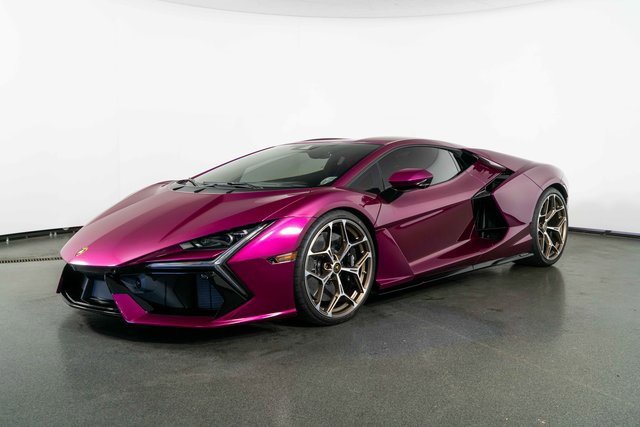Used 2025 Lamborghini Revuelto image 4