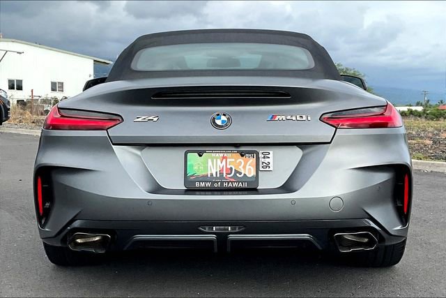 Used 2022 BMW Z4 M40i w/ Premium Package image 4
