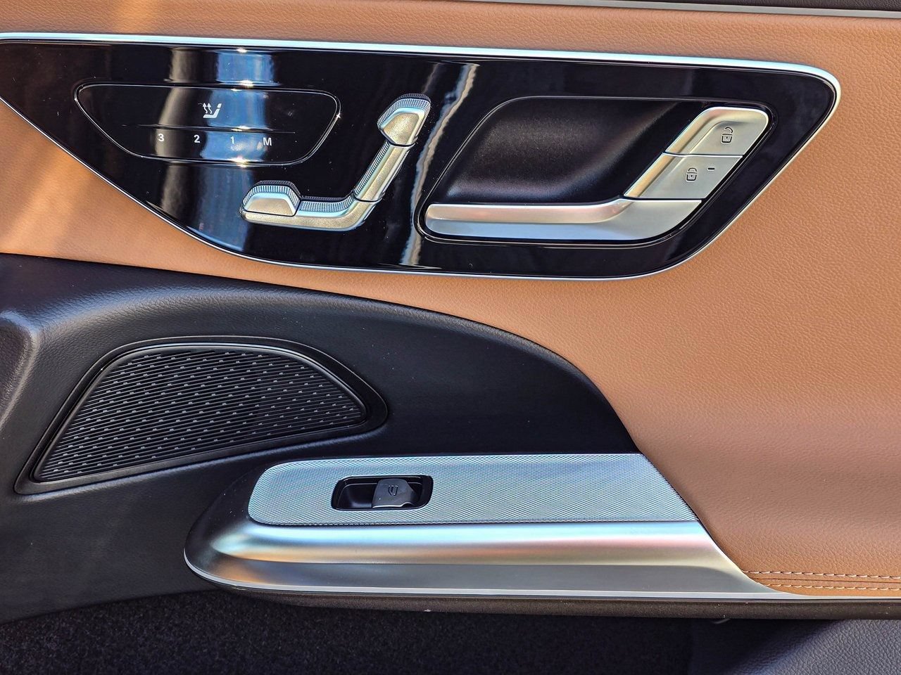 New 2026 Mercedes-Benz E 350 4MATIC Sedan image 37