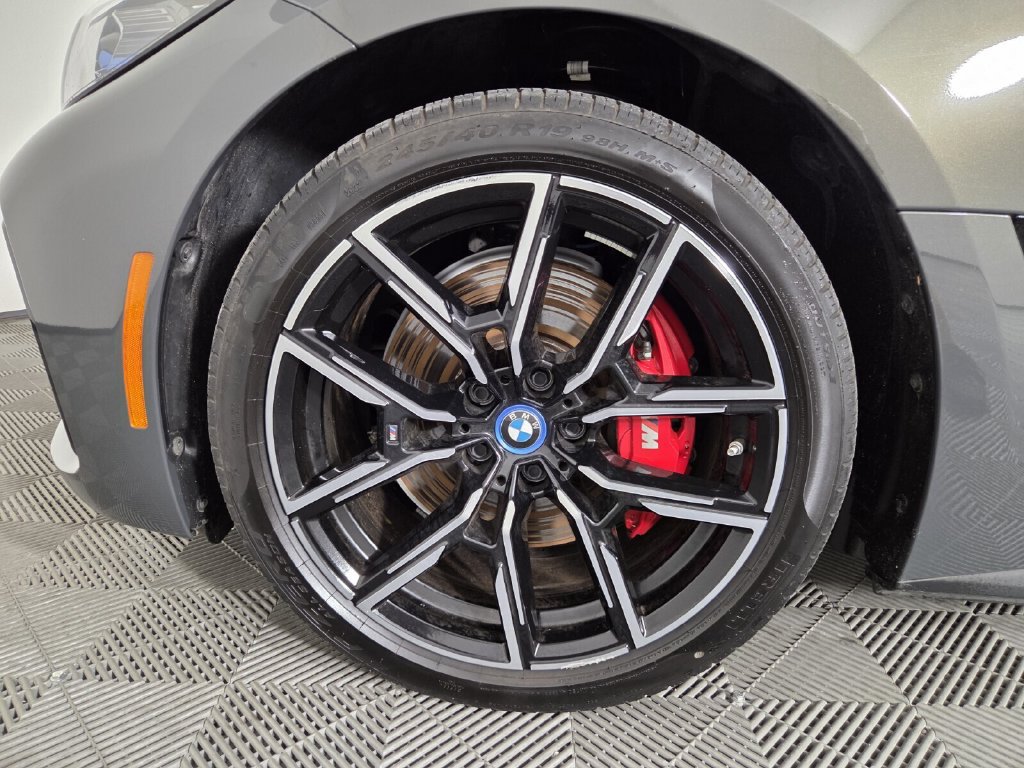 Used 2023 BMW i4 eDrive40 w/ M Sport Package RWD image 7