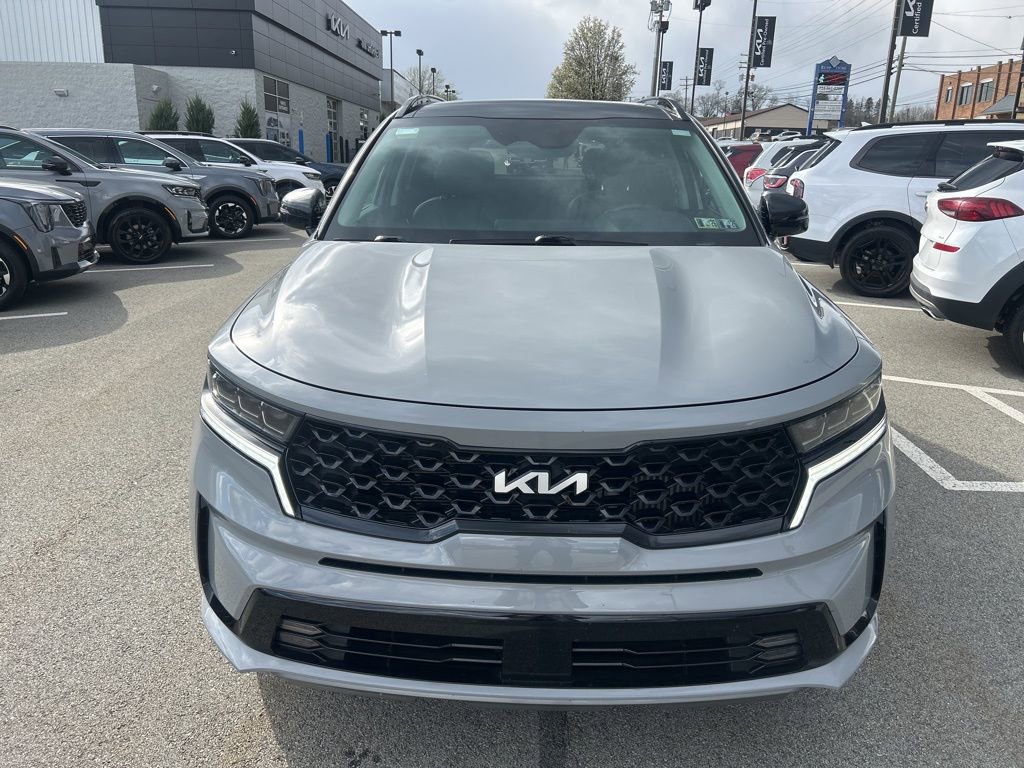 Certified 2022 Kia Sorento SX image 2