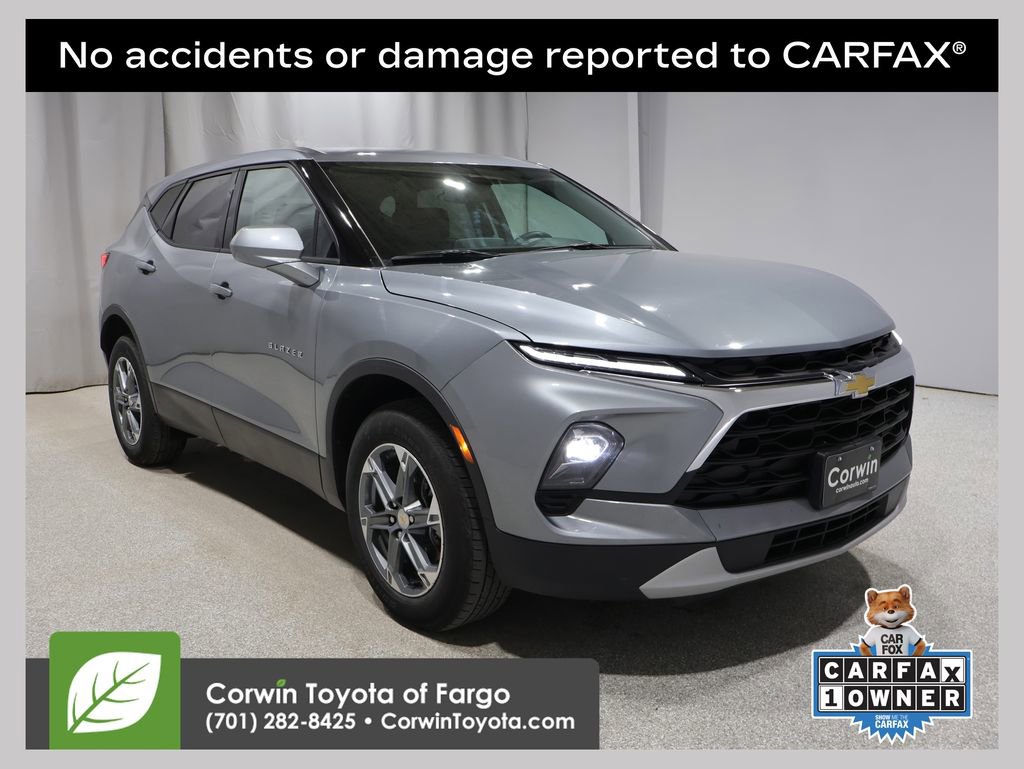 Used 2025 Chevrolet Blazer LT image 1