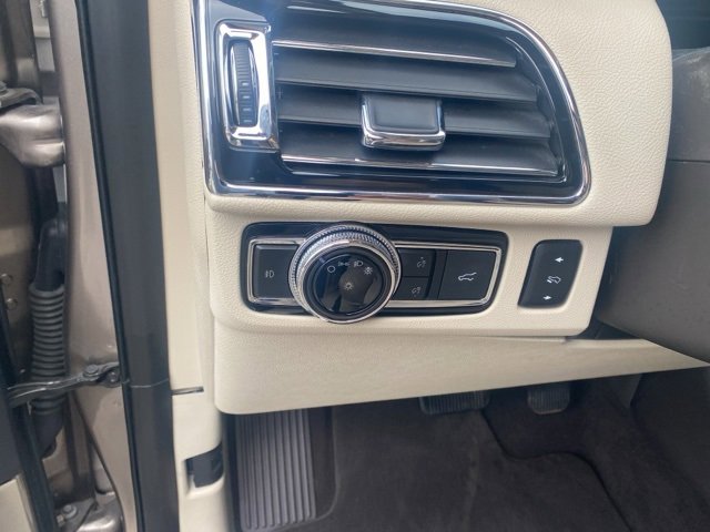 Used 2020 Lincoln Navigator Reserve w/ Luxury Package image 19