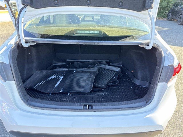 Used 2022 Toyota Corolla LE image 12