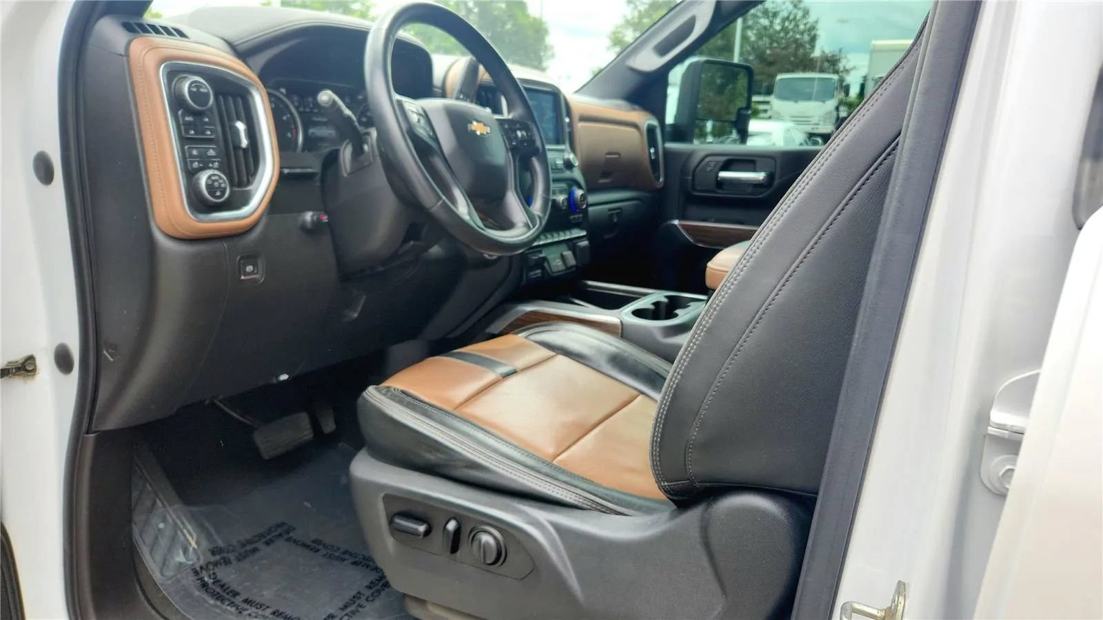 Used 2021 Chevrolet Silverado 3500 High Country AWD/4WD image 19