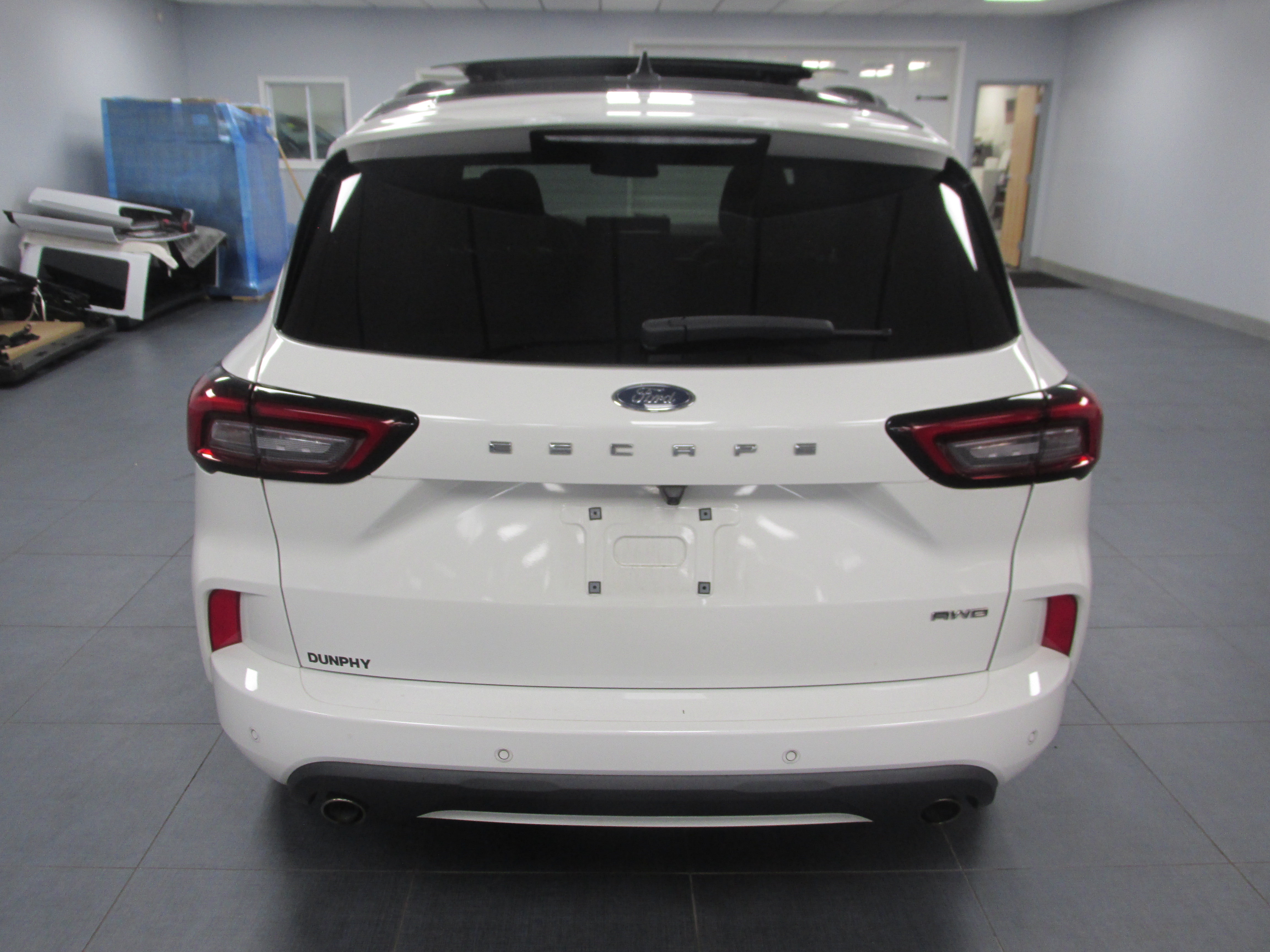 Used 2023 Ford Escape ST-Line w/ Tech Pack #1 AWD/4WD image 6
