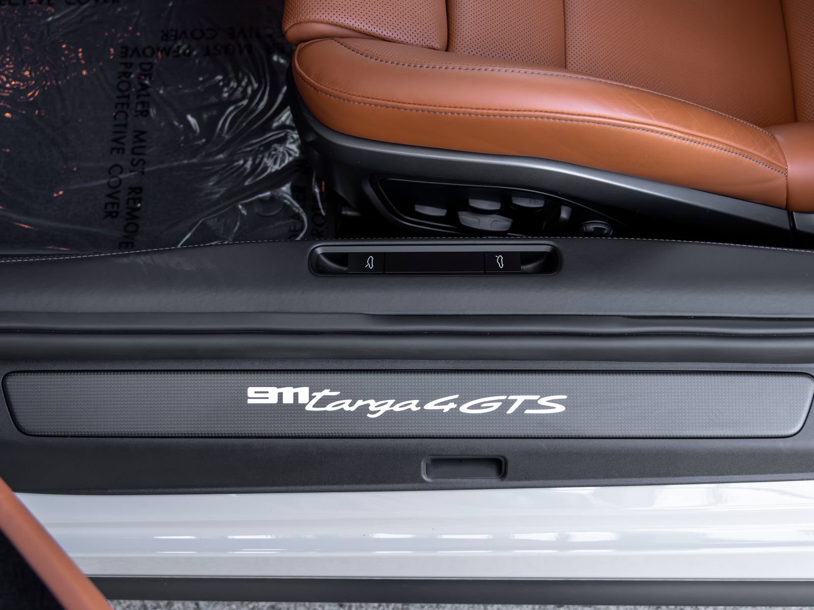 Certified 2026 Porsche 911 Targa 4 GTS AWD/4WD image 28