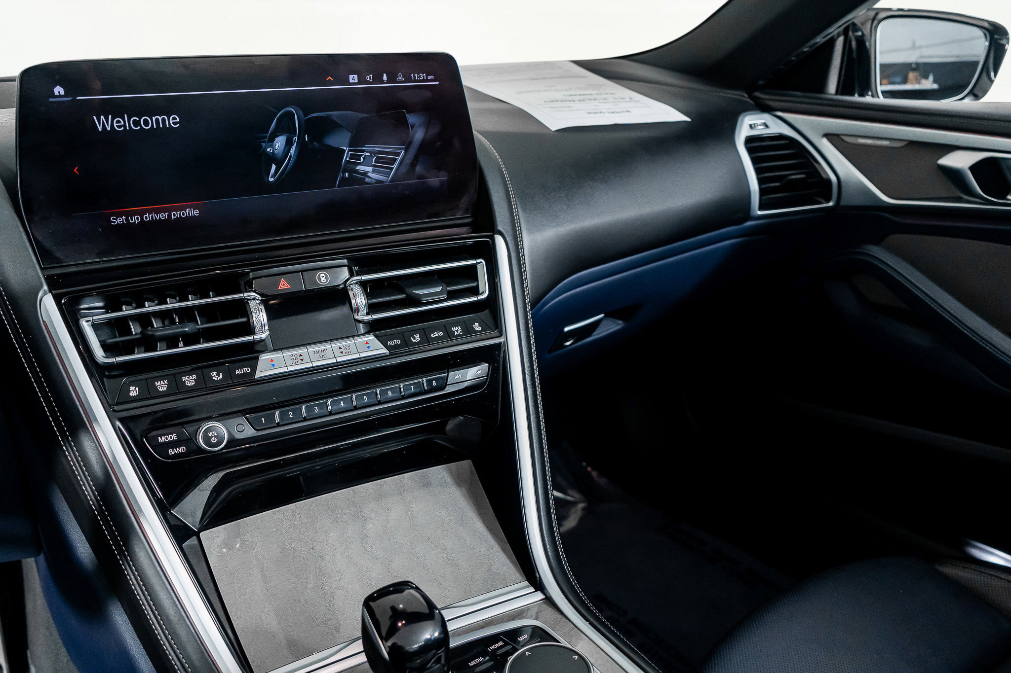 Used 2023 BMW M850i xDrive Convertible image 32