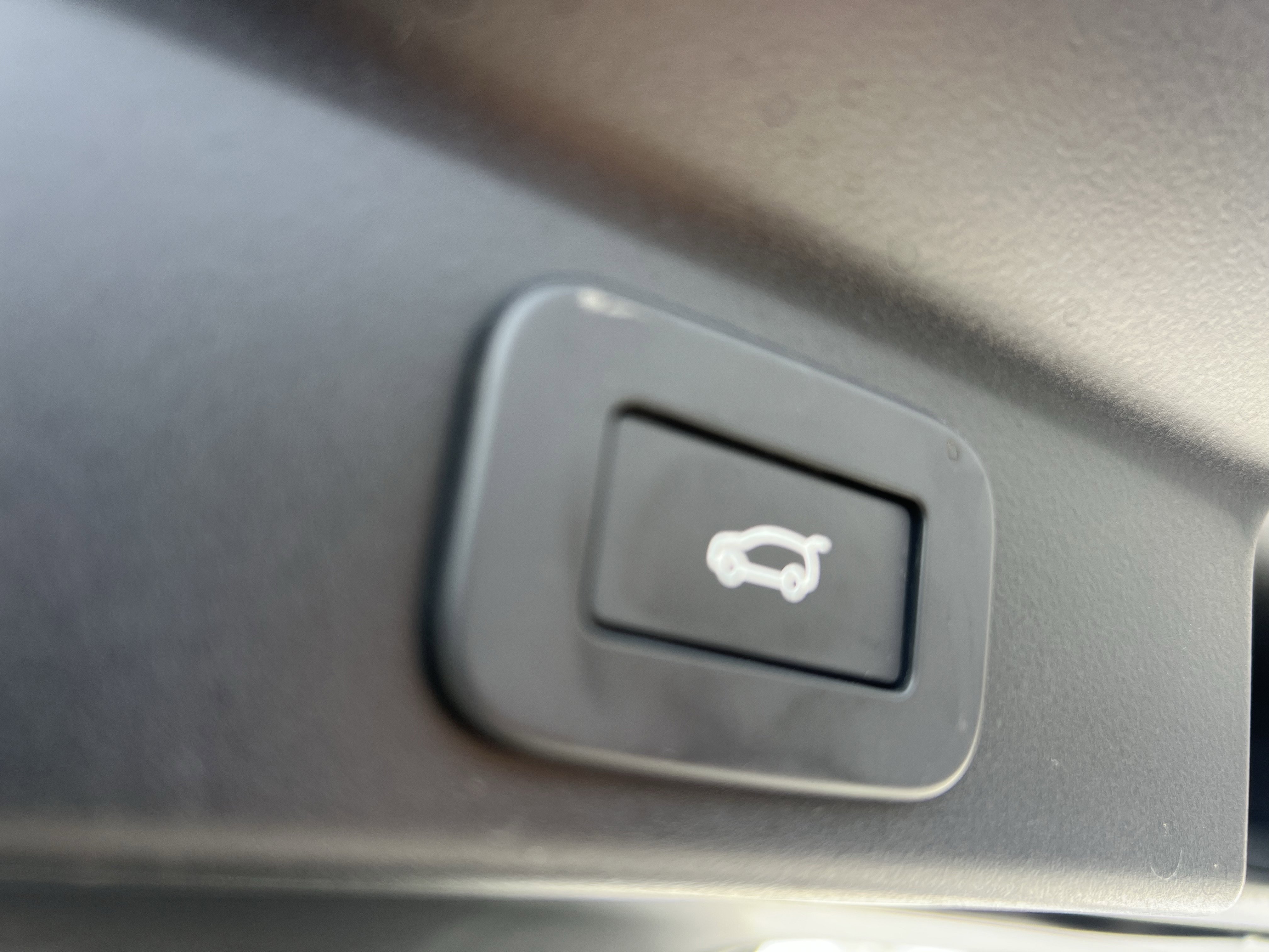 Certified 2026 Jaguar F-PACE R-Dynamic S AWD/4WD image 37