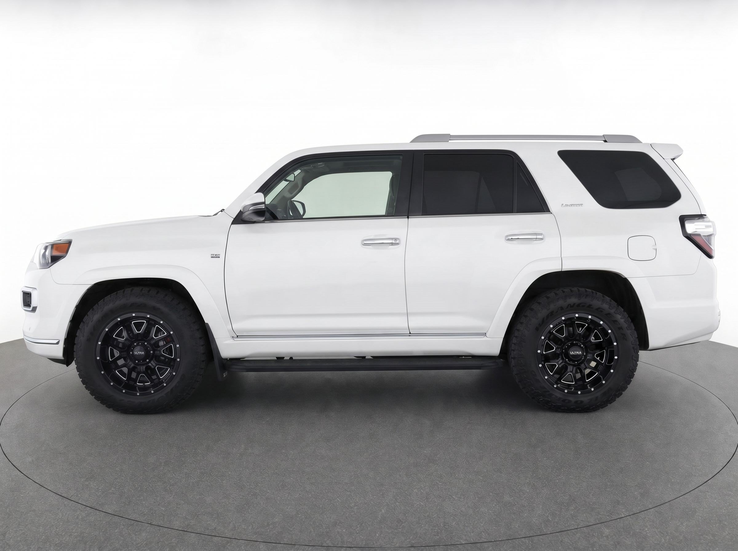 Used 2016 Toyota 4Runner Limited AWD/4WD image 6