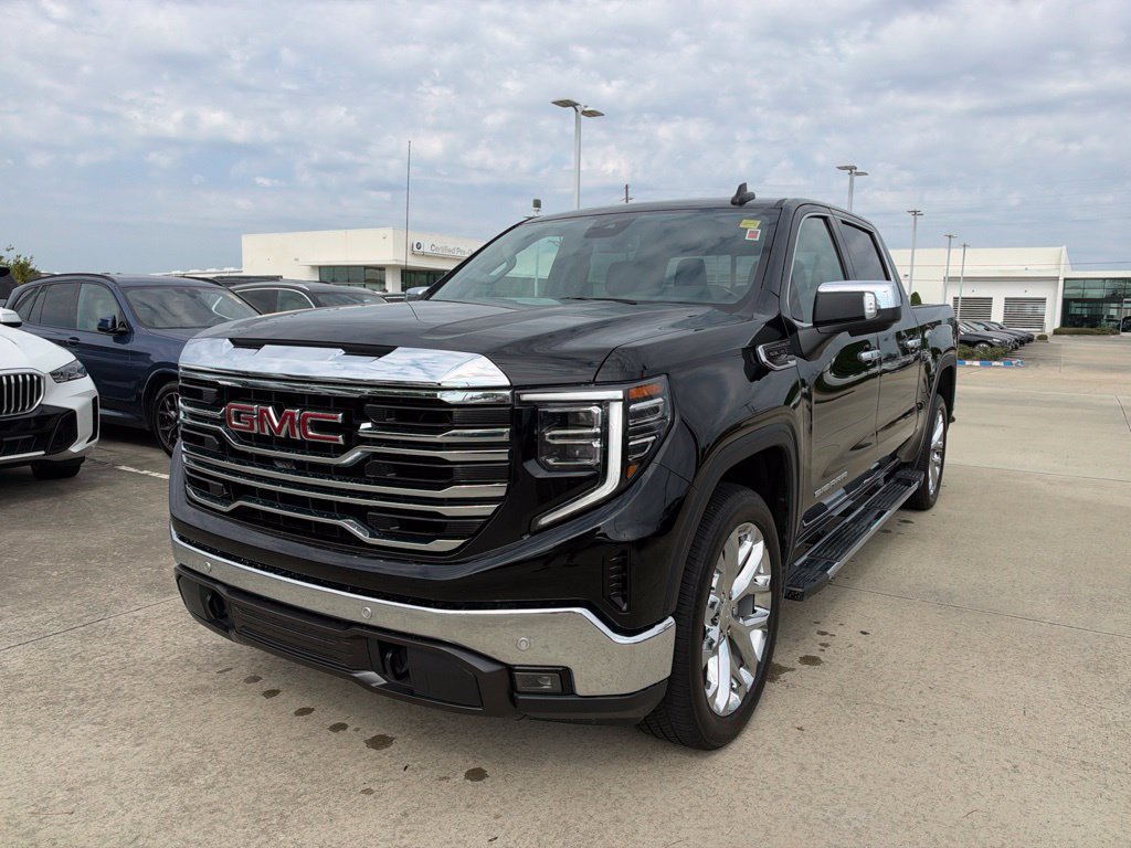 Used 2022 GMC Sierra 1500 SLT w/ SLT Premium Plus Package RWD image 1