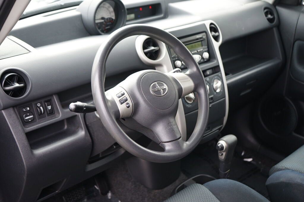 Used 2006 Scion xB image 3