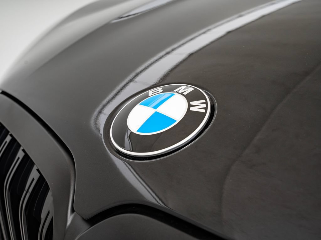 New 2027 BMW X7 xDrive40i w/ M Sport Package AWD/4WD image 3