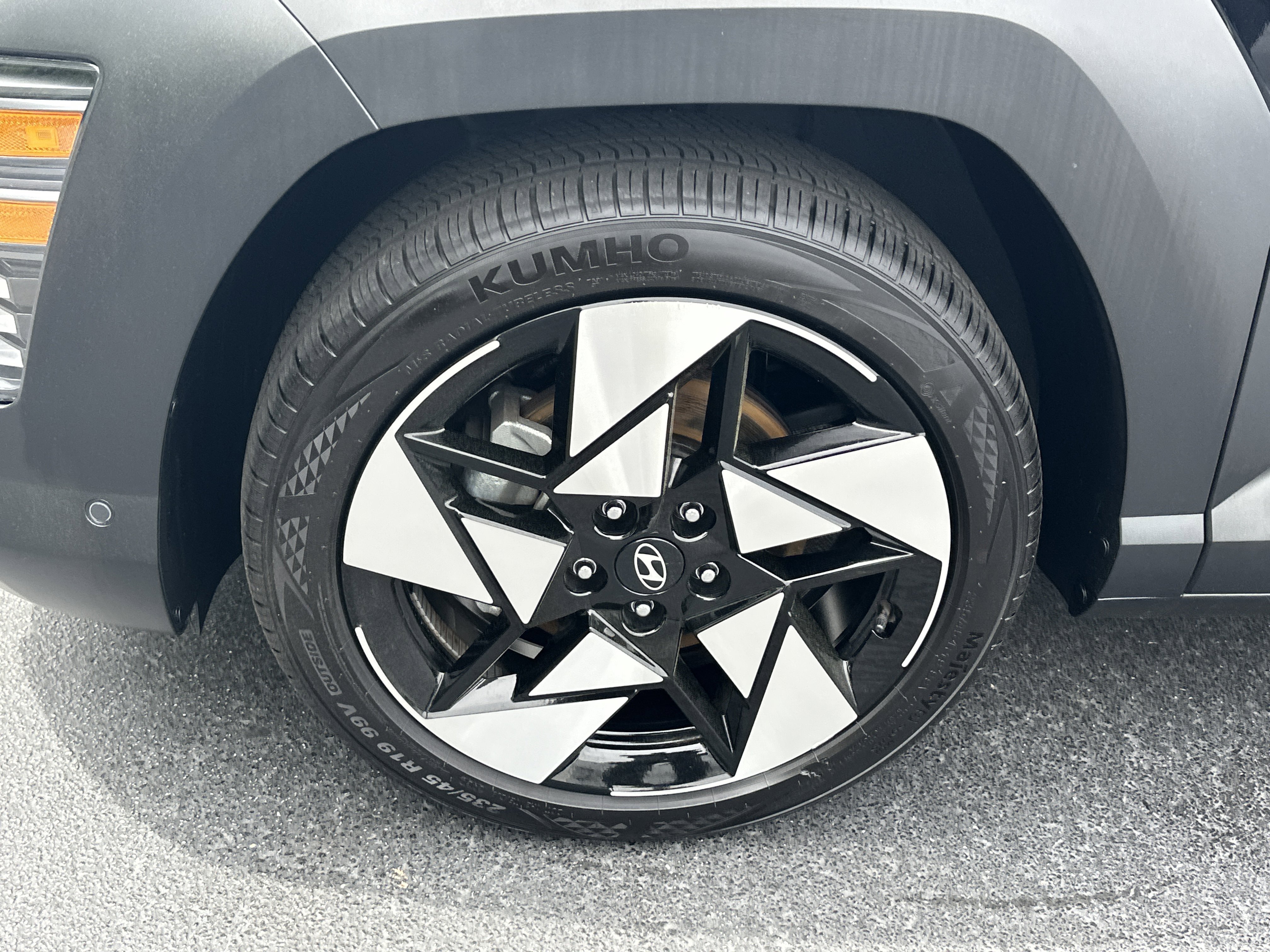 Used 2025 Hyundai Kona Limited image 13