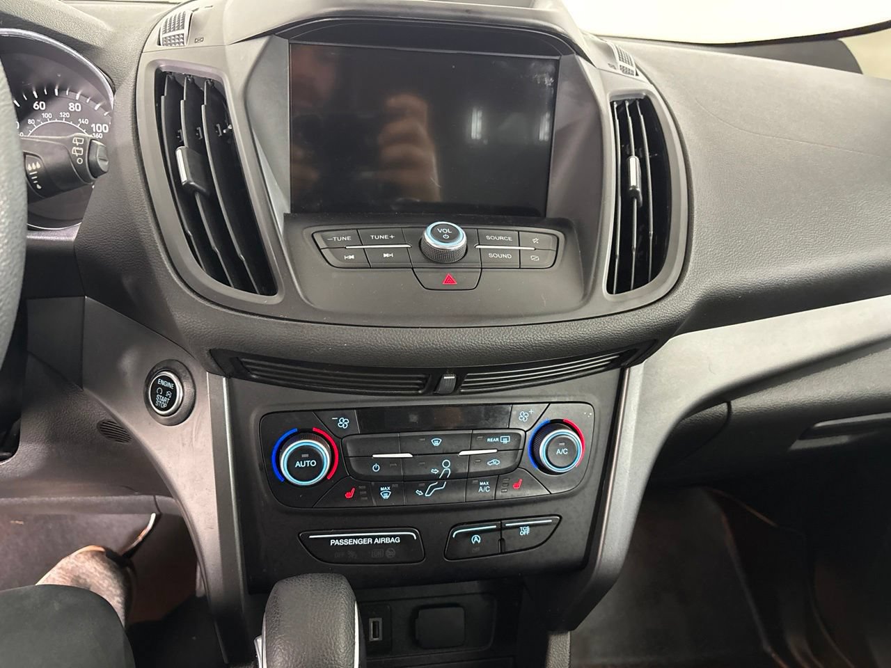 Used 2019 Ford Escape SE AWD/4WD image 19