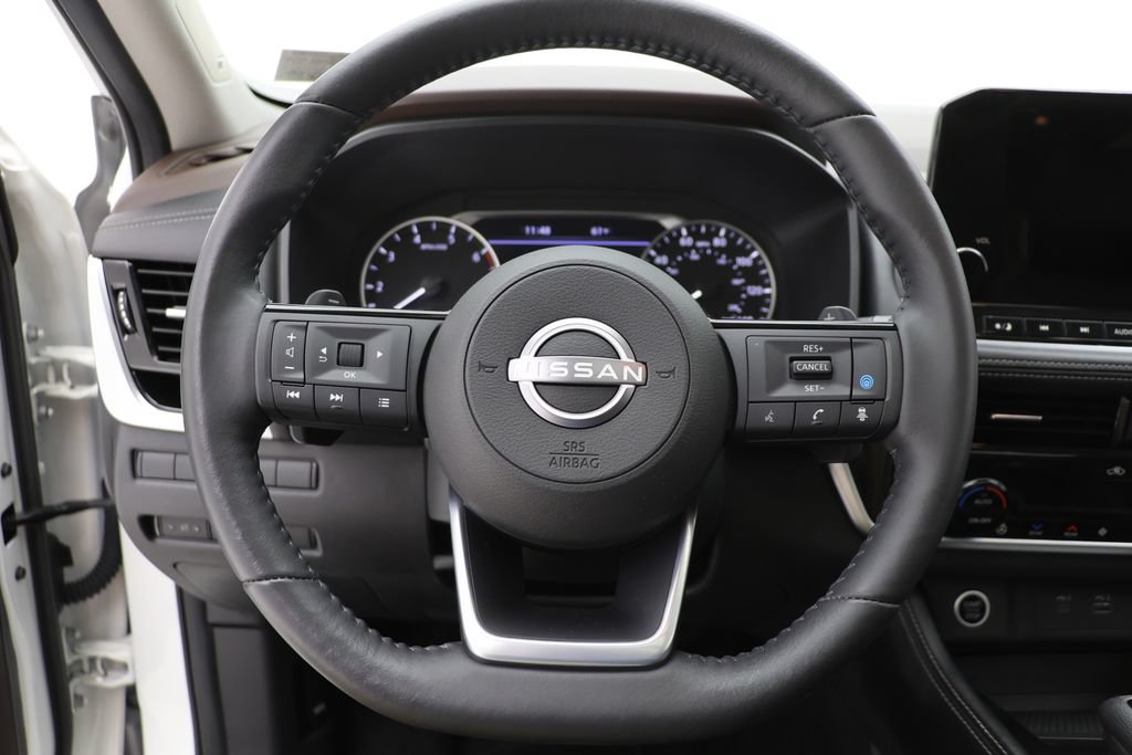 Used 2023 Nissan Rogue SL AWD/4WD image 17