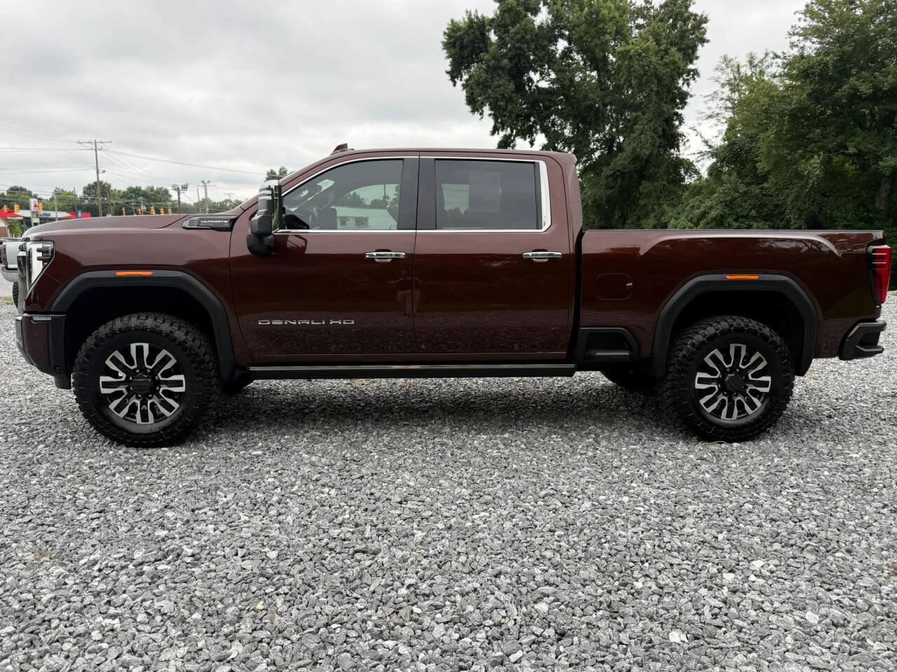 Used 2024 GMC Sierra 2500 Denali Ultimate w/ Max Trailering Package AWD/4WD image 4