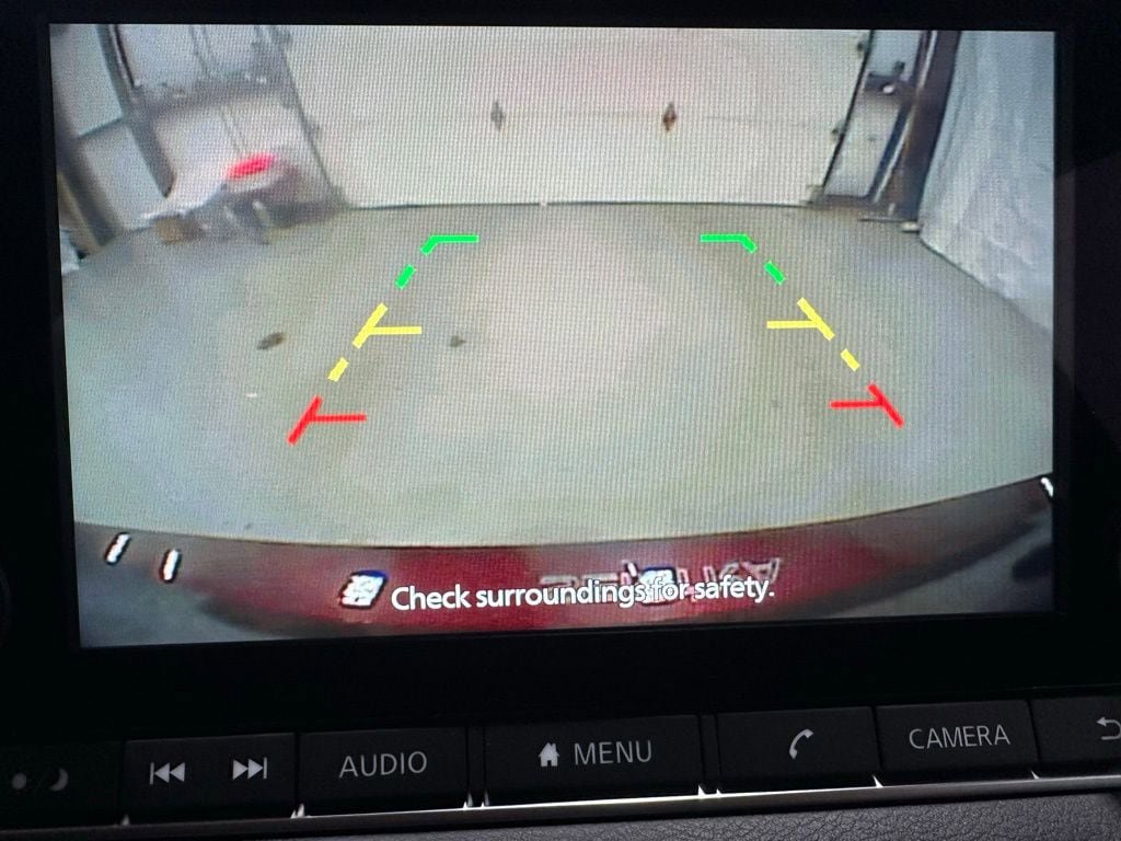 Used 2025 Nissan Sentra SV FWD image 34