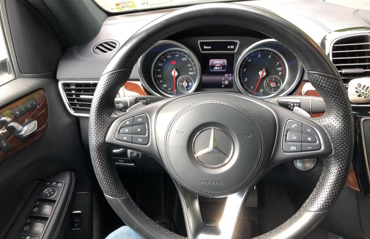 Used 2018 Mercedes-Benz GLS 450 4MATIC image 8