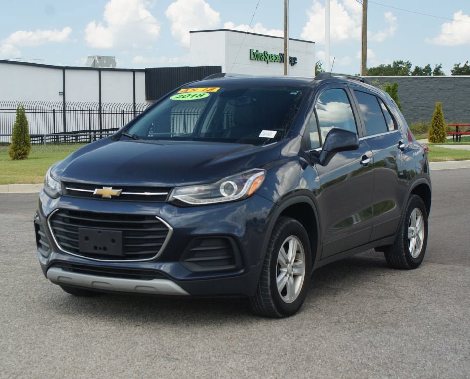 Used 2018 Chevrolet Trax LT w/ LT Convenience Package AWD/4WD image 15