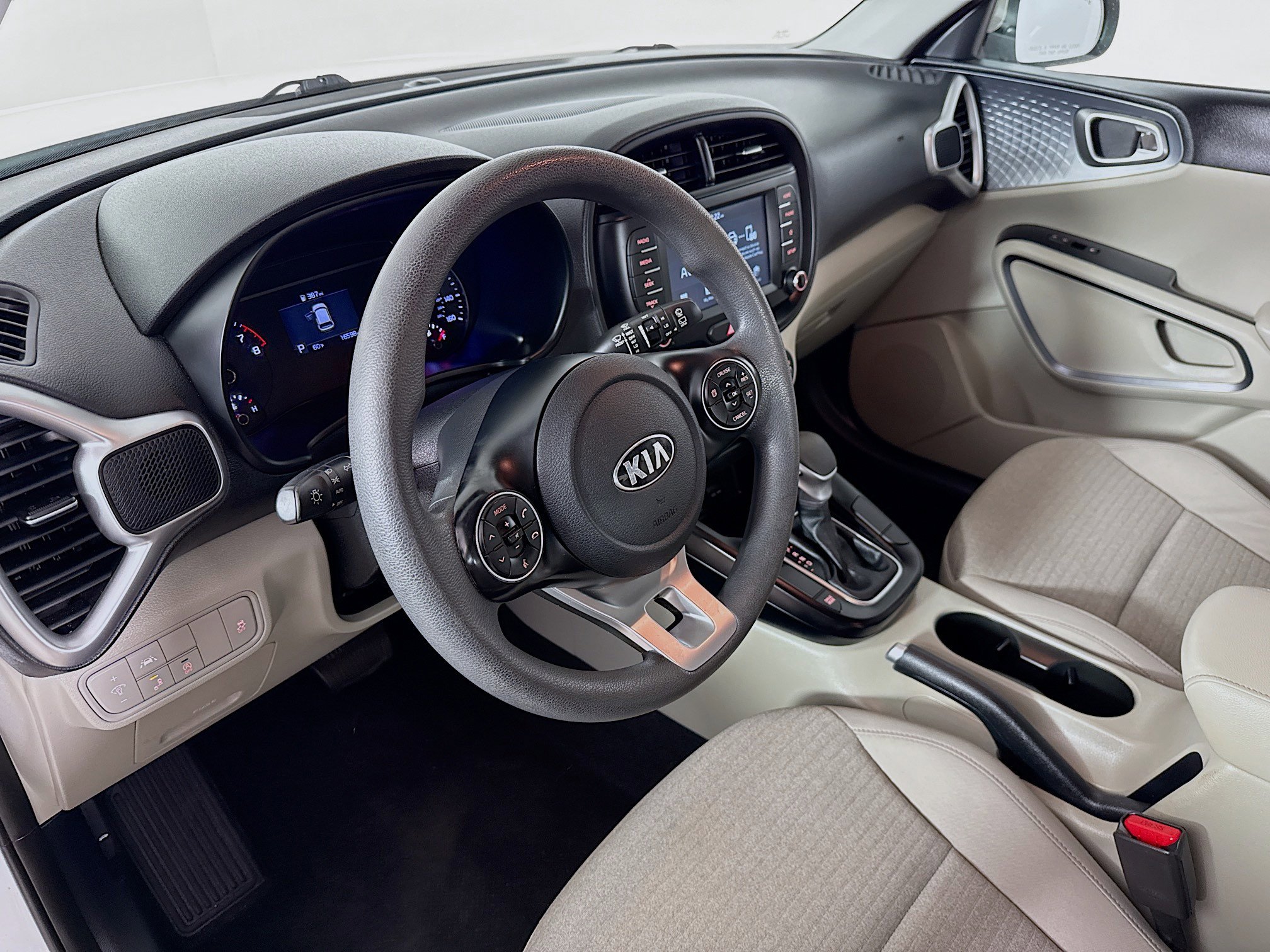 Used 2020 Kia Soul S image 8