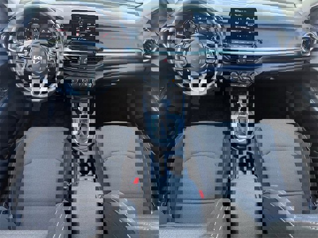 Used 2024 Kia Forte LXS image 10