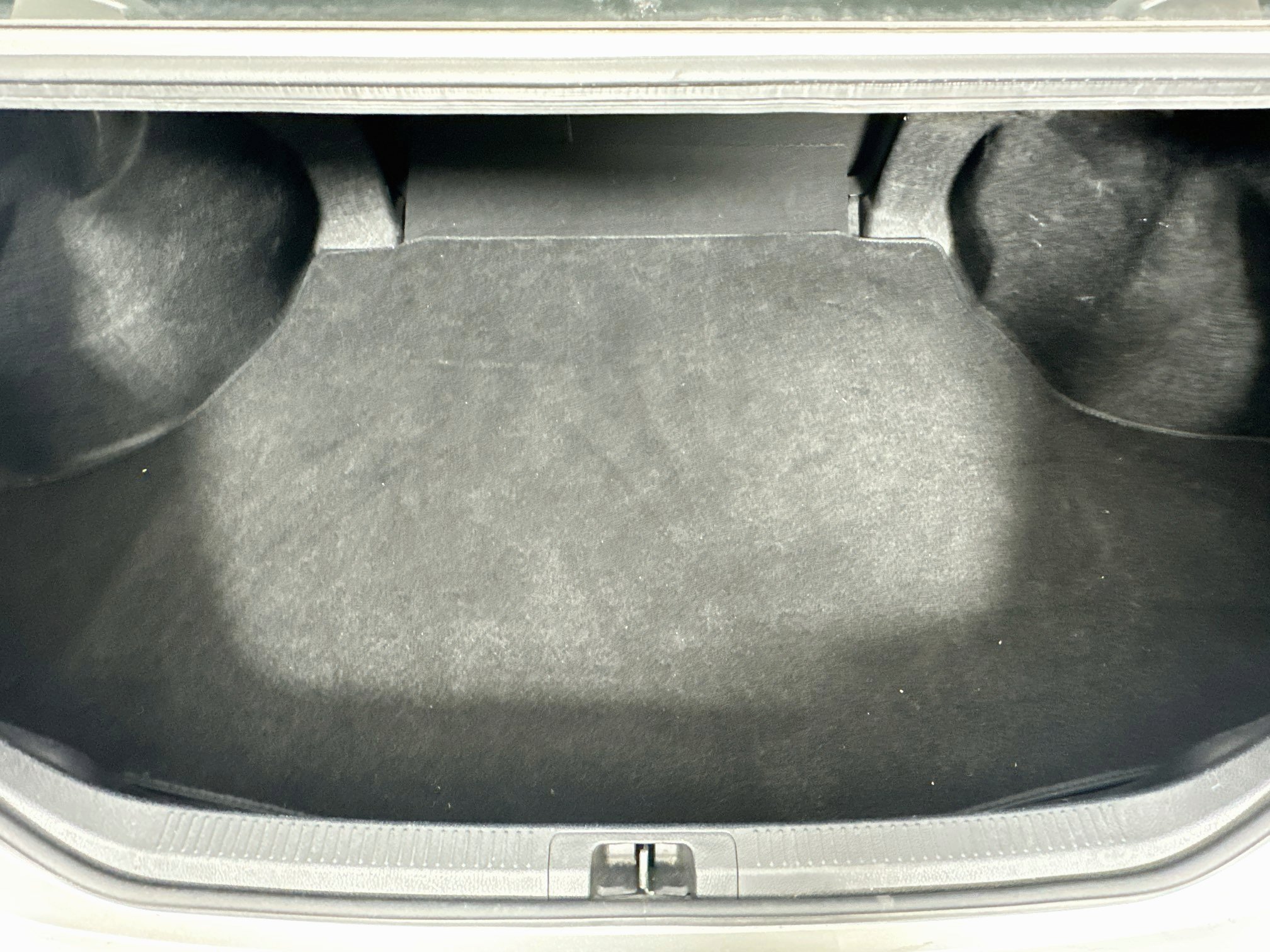 Used 2019 Toyota Camry SE w/ Audio Package FWD image 28