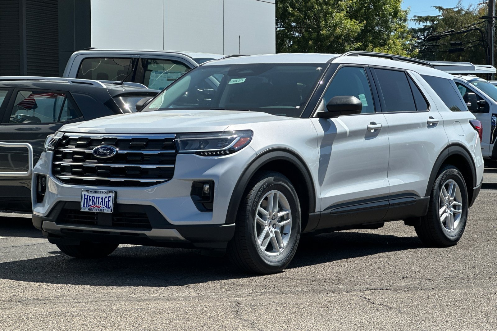 New 2026 Ford Explorer Active w/ Active Comfort Package RWD image 8