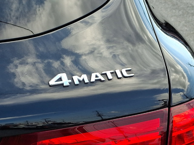 Used 2019 Mercedes-Benz GLC 300 4MATIC image 31