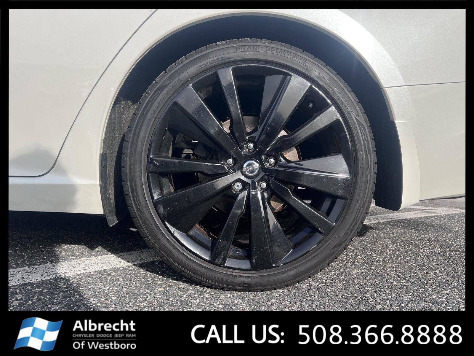 Used 2020 Nissan Altima 2.5 SR w/ Premium Package image 32