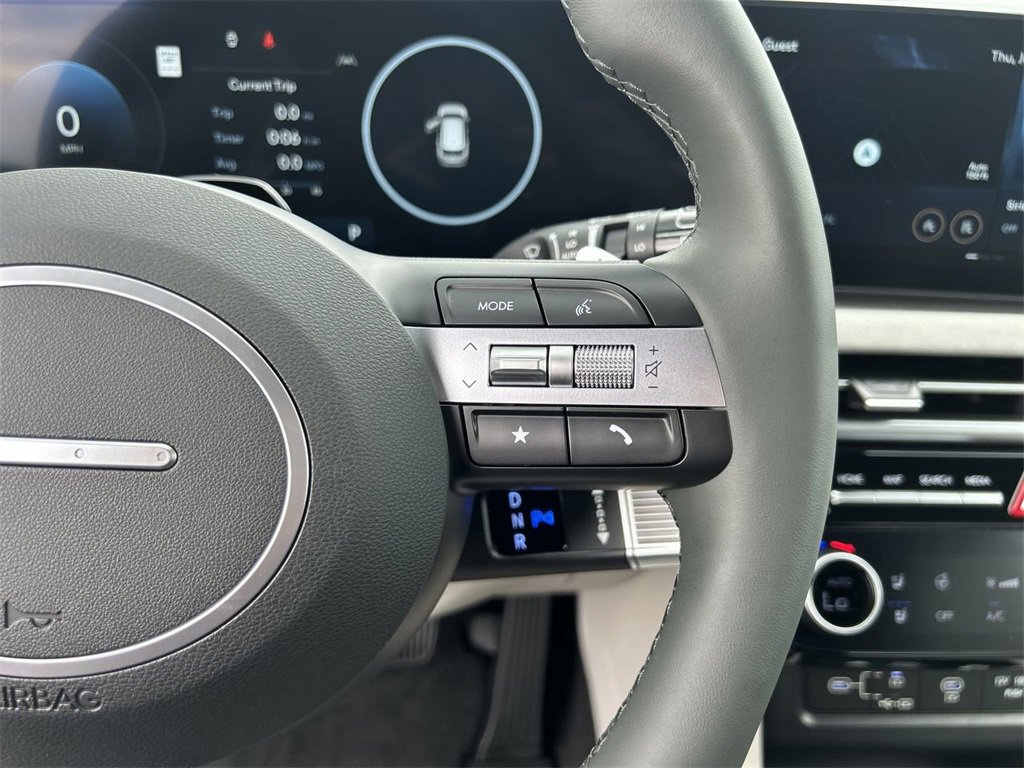 New 2025 Hyundai Tucson Limited image 28