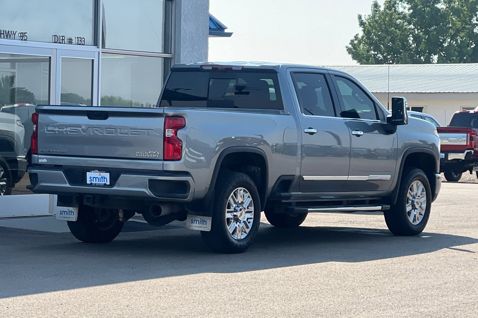Used 2024 Chevrolet Silverado 2500 High Country w/ Technology Package image 3