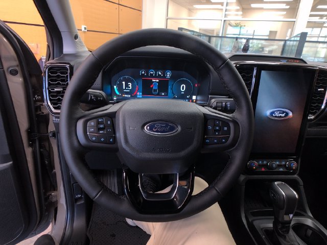 New 2026 Ford Ranger Lariat w/ FX4 Off-Road Package AWD/4WD image 13
