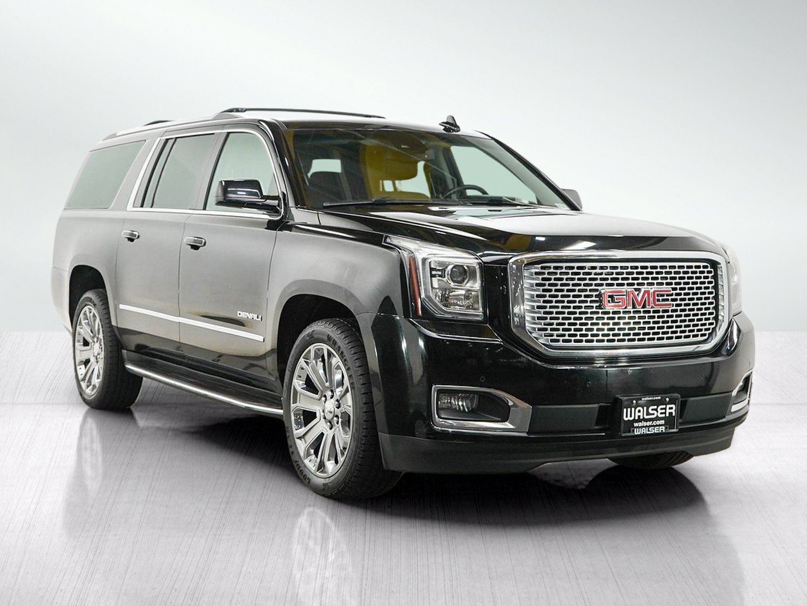 Used 2017 GMC Yukon XL Denali w/ Open Road Package AWD/4WD image 7
