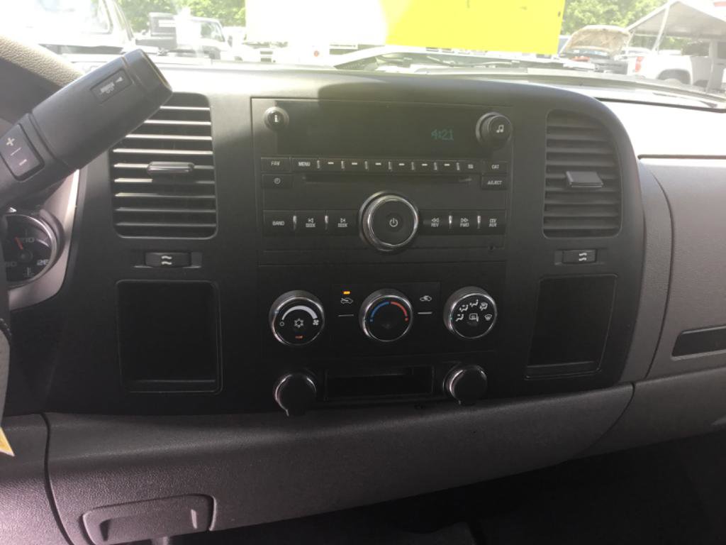 Used 2009 Chevrolet Silverado 2500 W/T AWD/4WD image 20
