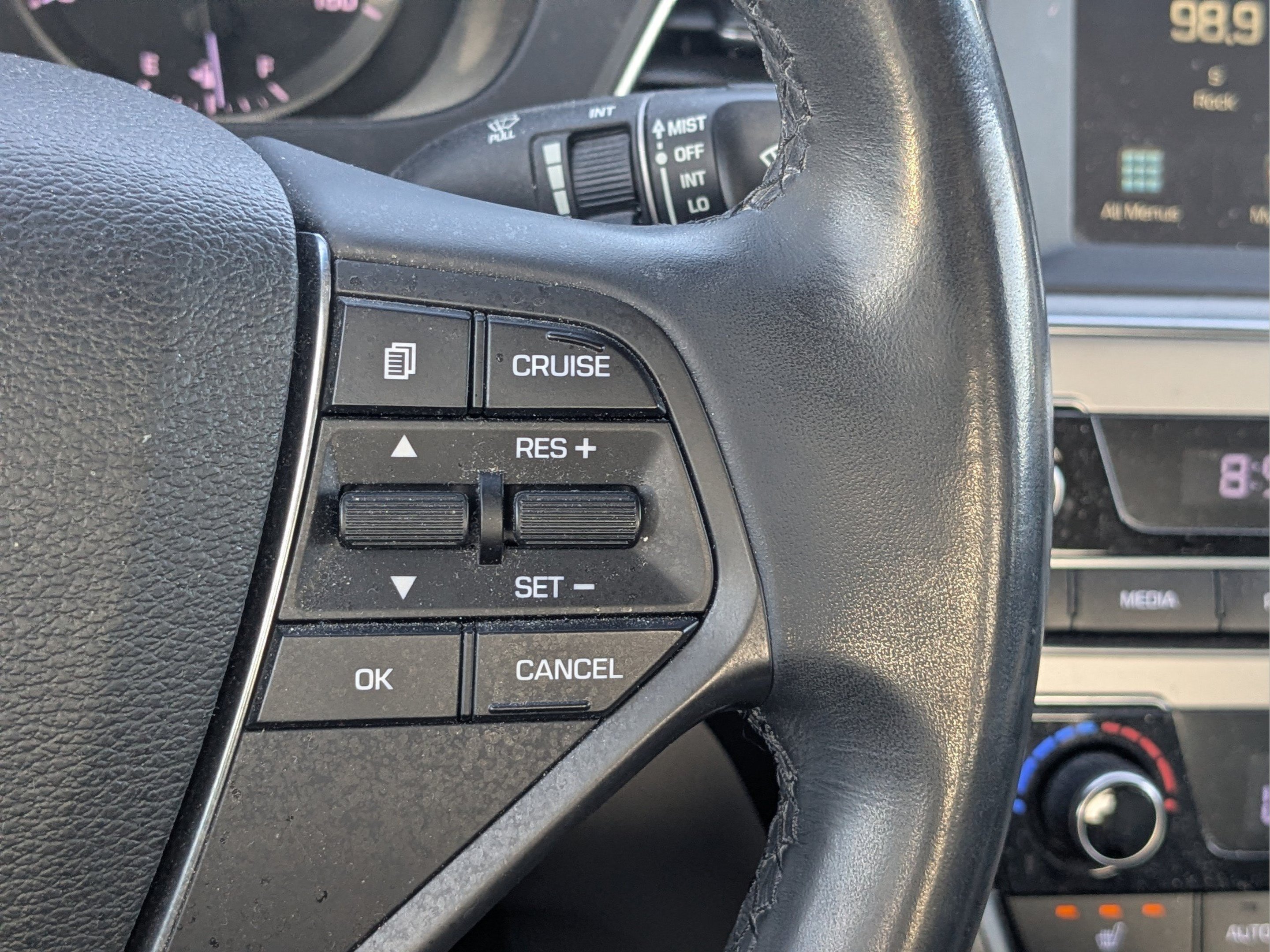Used 2016 Hyundai Sonata Sport w/ Option Group 02 FWD image 23