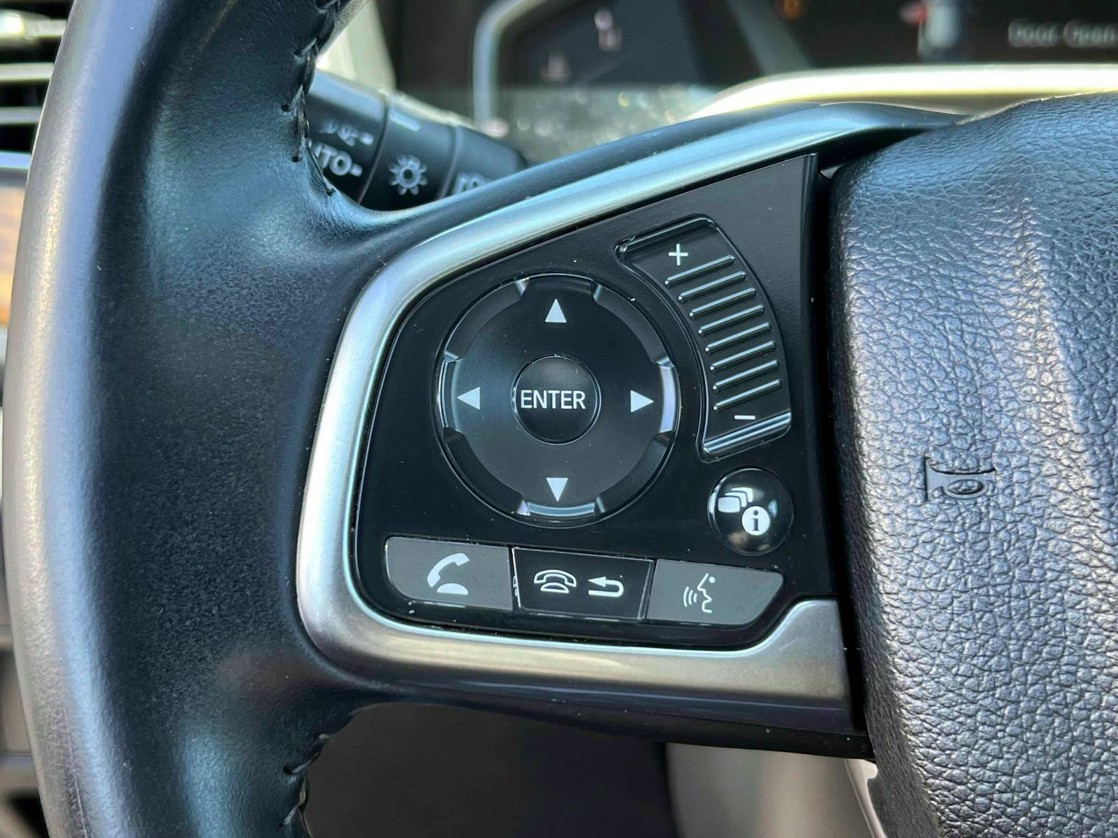 Certified 2018 Honda CR-V Touring image 22