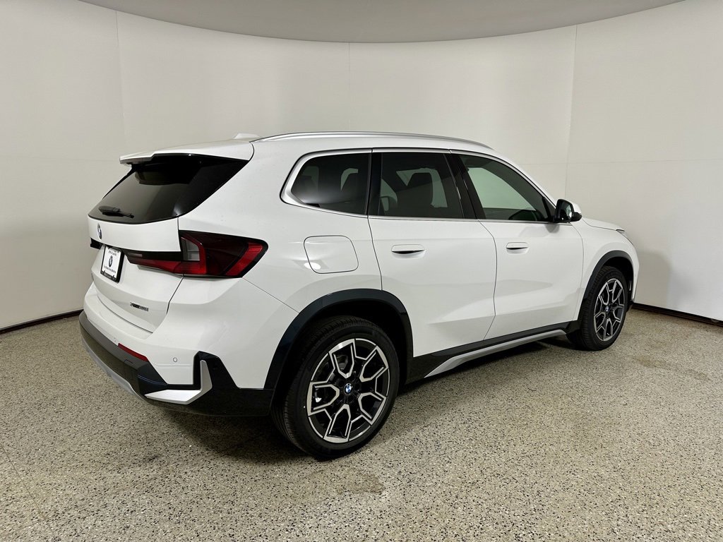 New 2025 BMW X1 xDrive28i w/ Premium Package image 6