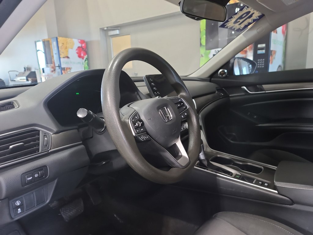 Used 2019 Honda Accord LX image 5