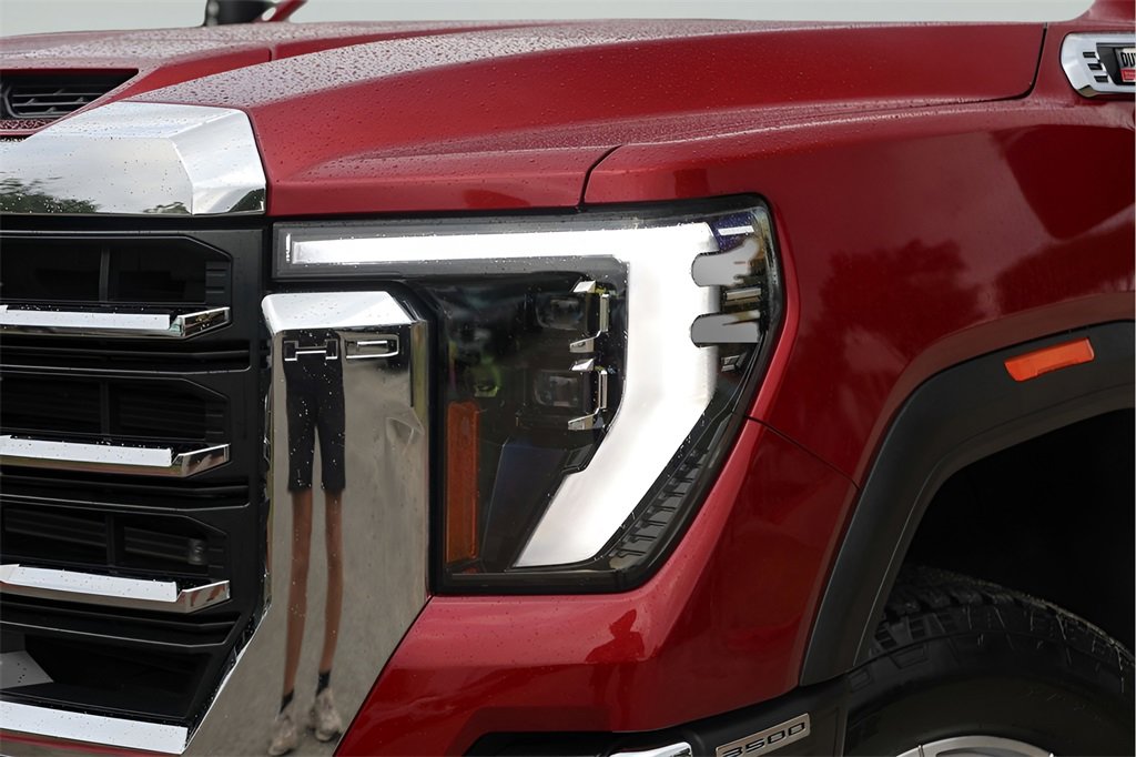 Used 2024 GMC Sierra 3500 SLT w/ SLT Premium Package image 3